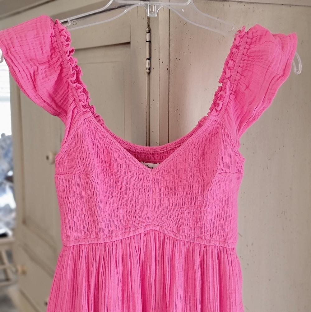HOLLISTER PINK RUFFLE SHOULDER MINI DRESS - Picture 3 of 11